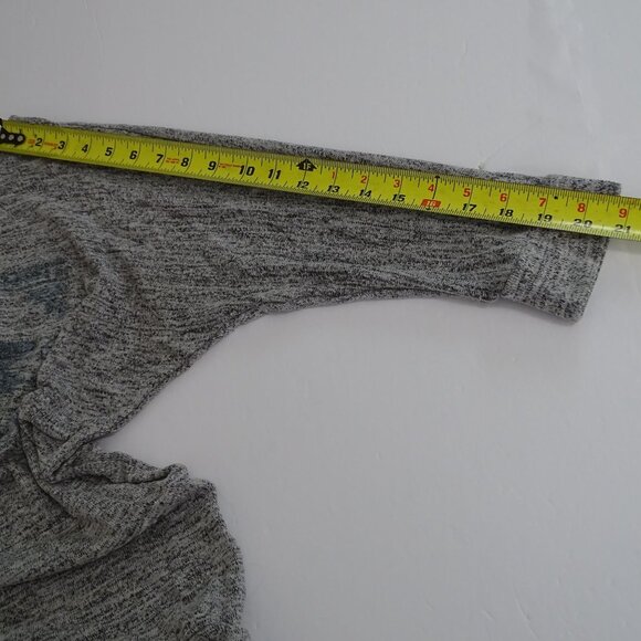 Hippie Rose Heather Gray Aztec Print Knit Top Women Size M Dolman 3/4 Sleeve - Picture 9 of 10